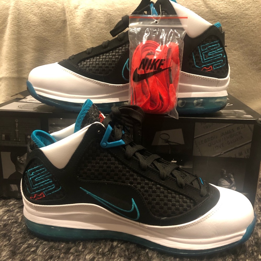 Rare - Nike LeBron VII Red Carpet 2019